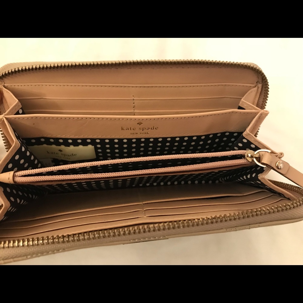 Kate Spade Wallet - Picture 3 of 3